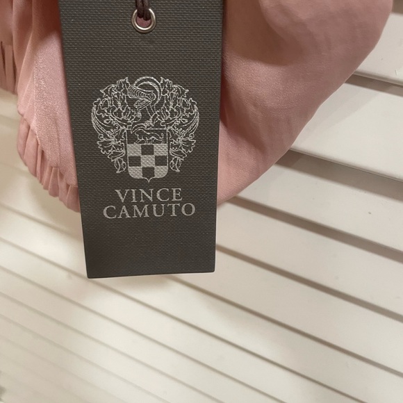 Vince Camuto Blush Pink V-Neck Blouse. NWTs Dolman sleeve FINAL PRICE - Picture 8 of 8